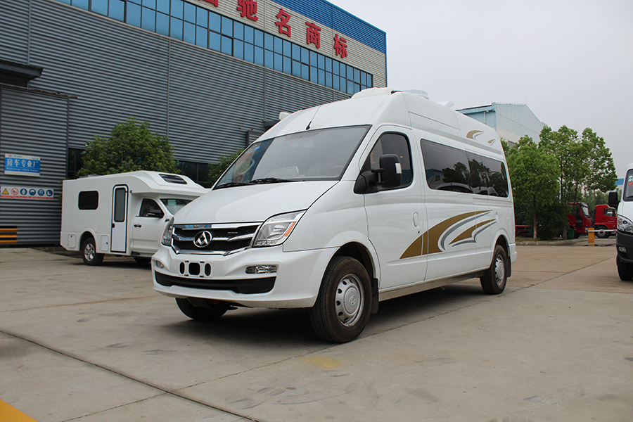 凯发k8体育APP官方网站下载上汽大通V80自動擋房車